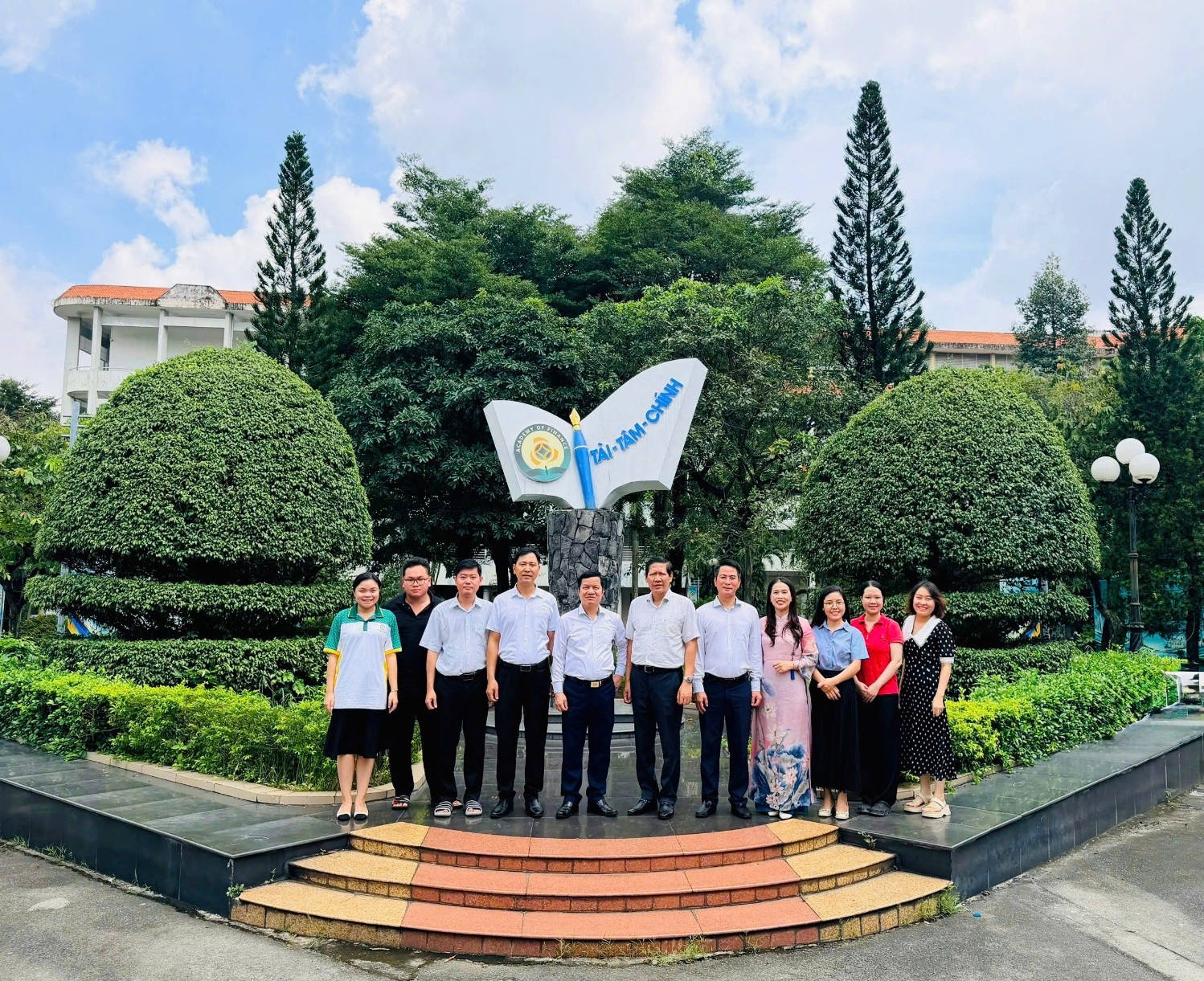 Sinh viên Học viện Tài chính tự tin hội nhập, khẳng định năng lực nghiên cứu khoa học tại Hội thảo khoa học quốc tế SR-ICYREB 2026